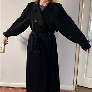 Valerie Stevens woman’s trench coat black sz 12